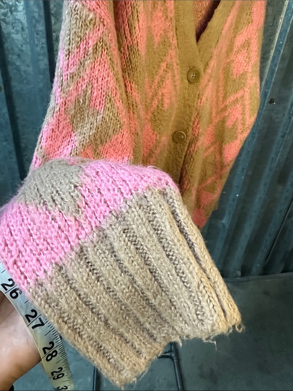 Pink cardigan - Picture 2 of 6